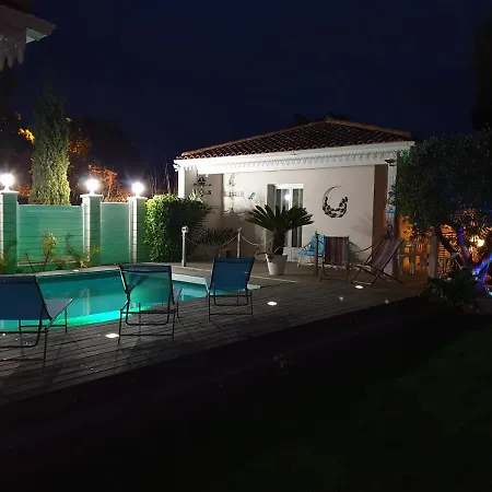 Aresia Bed and Breakfast 4*