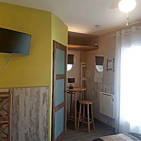 Aresia Bed and Breakfast 4*