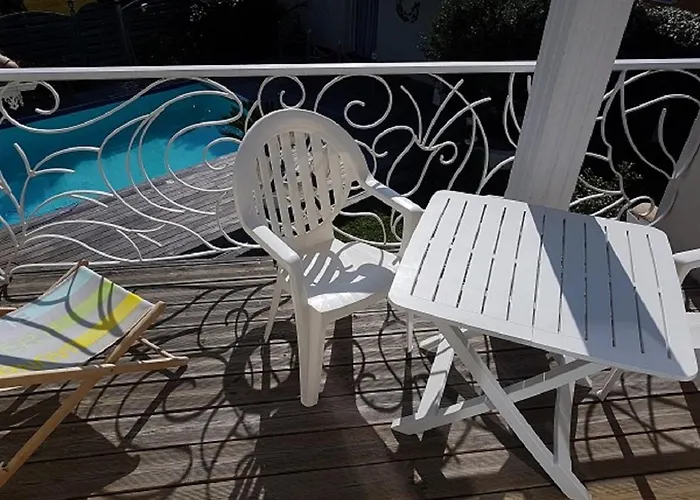 فندق مبيت وإفطار Aresia 4*