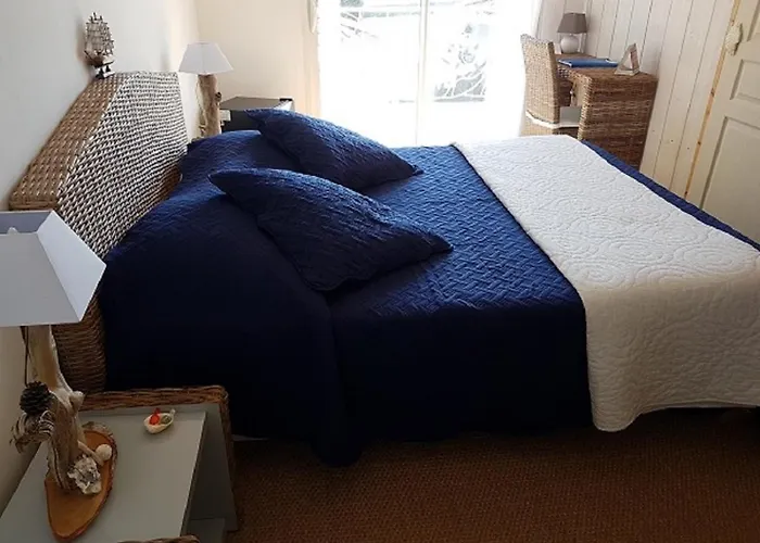 Aresia فندق مبيت وإفطار 4*