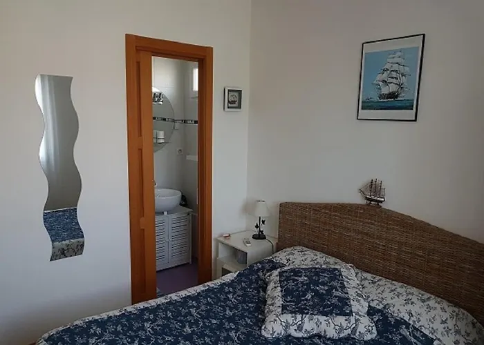 فندق مبيت وإفطار Aresia آريس