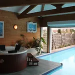 فندق مبيت وإفطار Aresia 4*