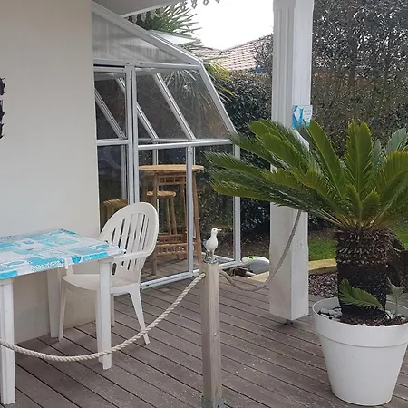 فندق مبيت وإفطار Aresia آريس