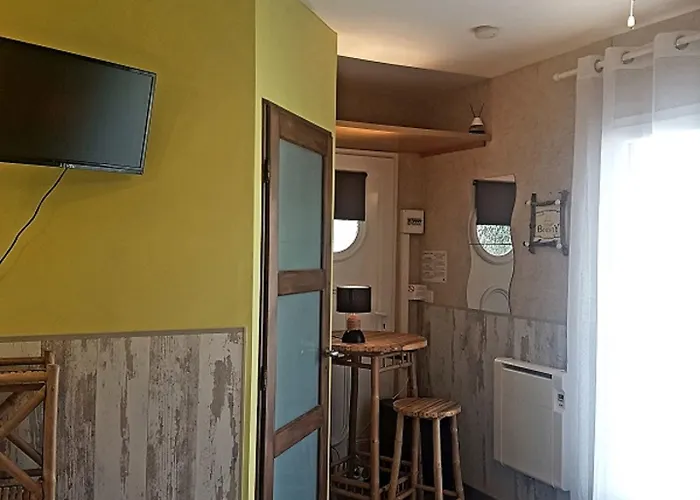 Aresia Bed & Breakfast 4*